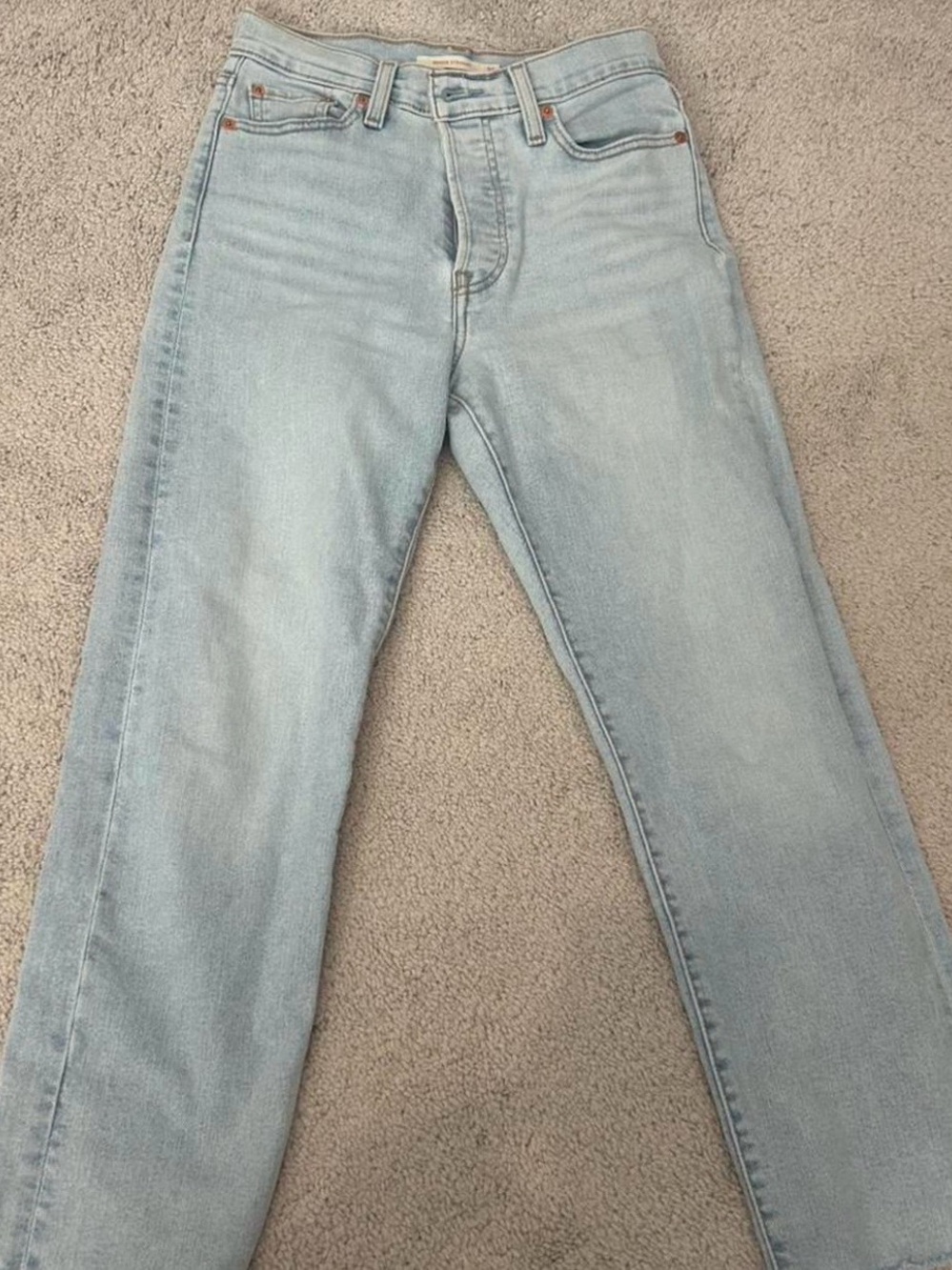 Levi’s Light Wash Jeans - Classic Straight Fit